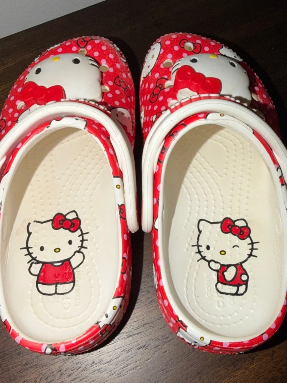 Crocs Hello Kitty Kids Children's C9 Clog Size 9 Red White